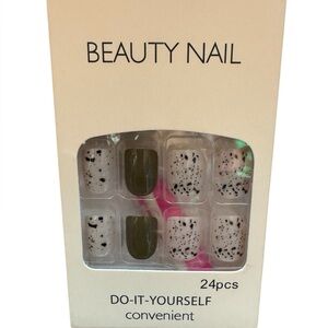 Press-On Nails- Black and Green/Blue